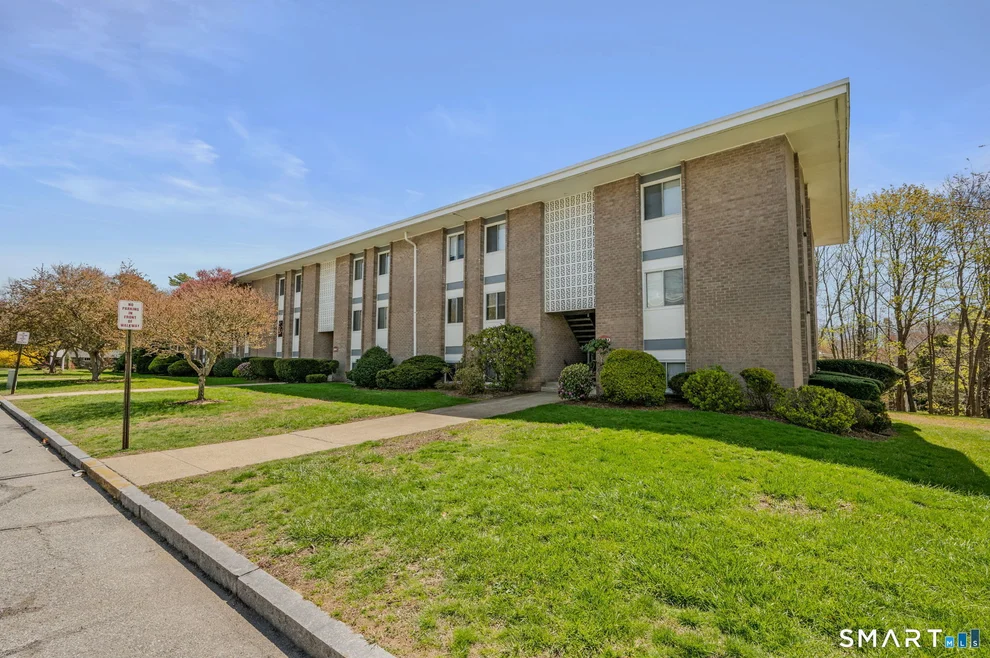 Unit for sale at 280 Gardner Avenue, New London, CT 06320