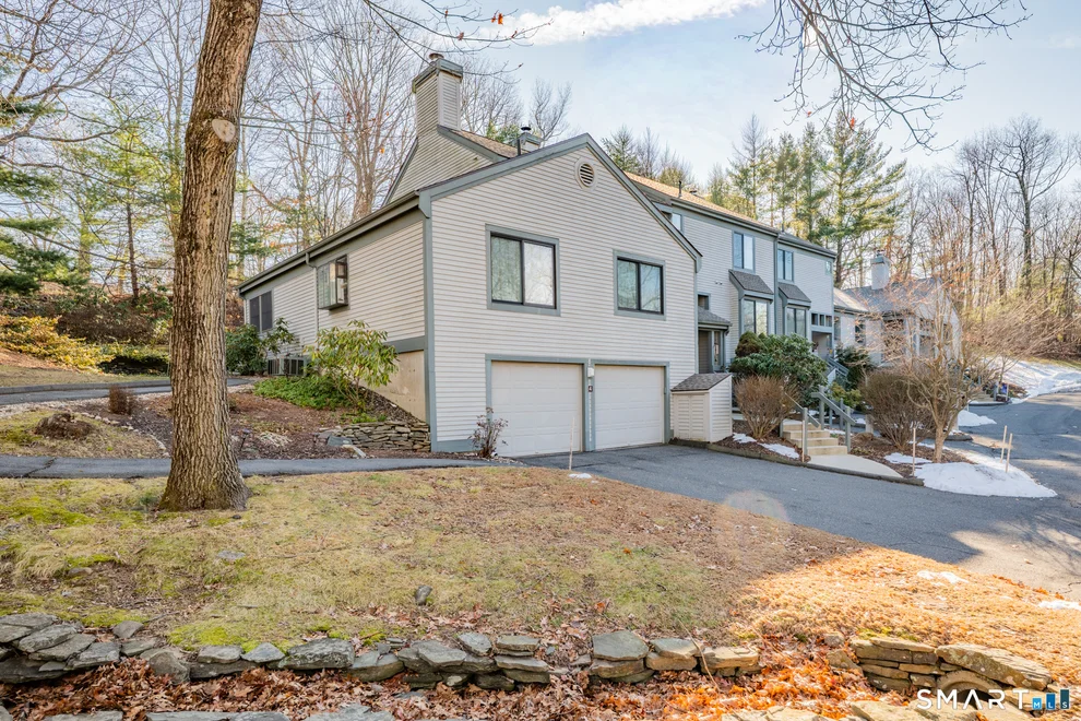 Unit for sale at 4 Strathmore Lane, Avon, CT 06001