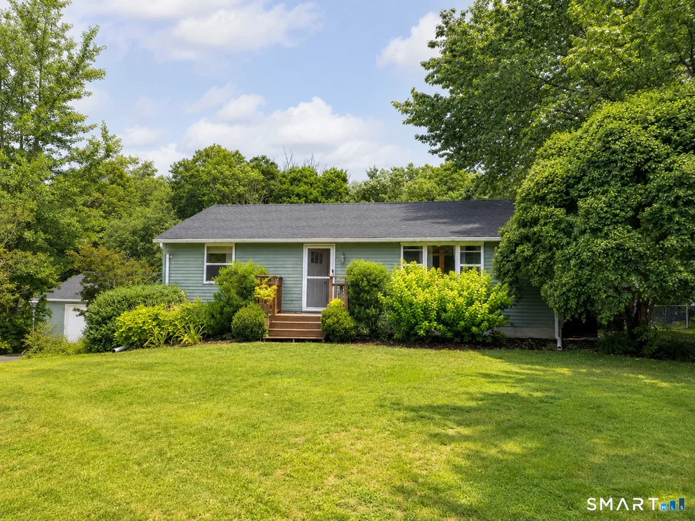 Unit for sale at 7 Thomas Drive, Stafford, CT 06076