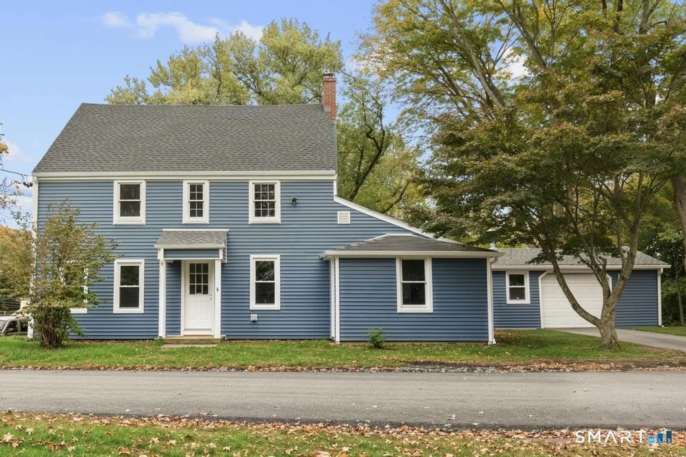 Unit for sale at 6 Lee Avenue, Norwich, CT 06360
