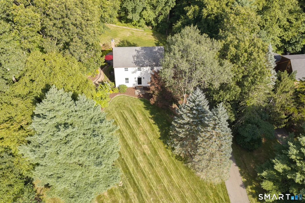 Unit for sale at 270 Guinevere Ridge, Cheshire, CT 06410