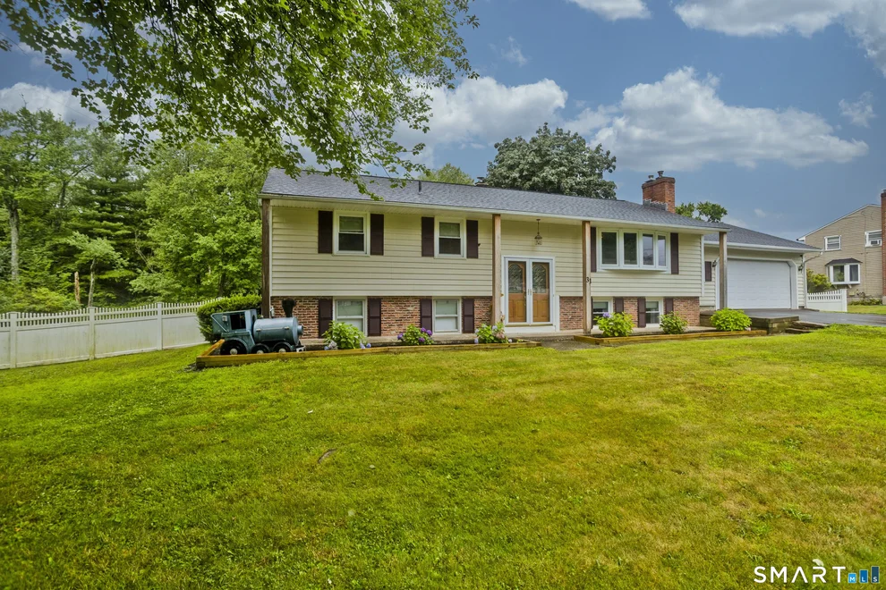Unit for sale at 31 Jewel Street, Enfield, CT 06082
