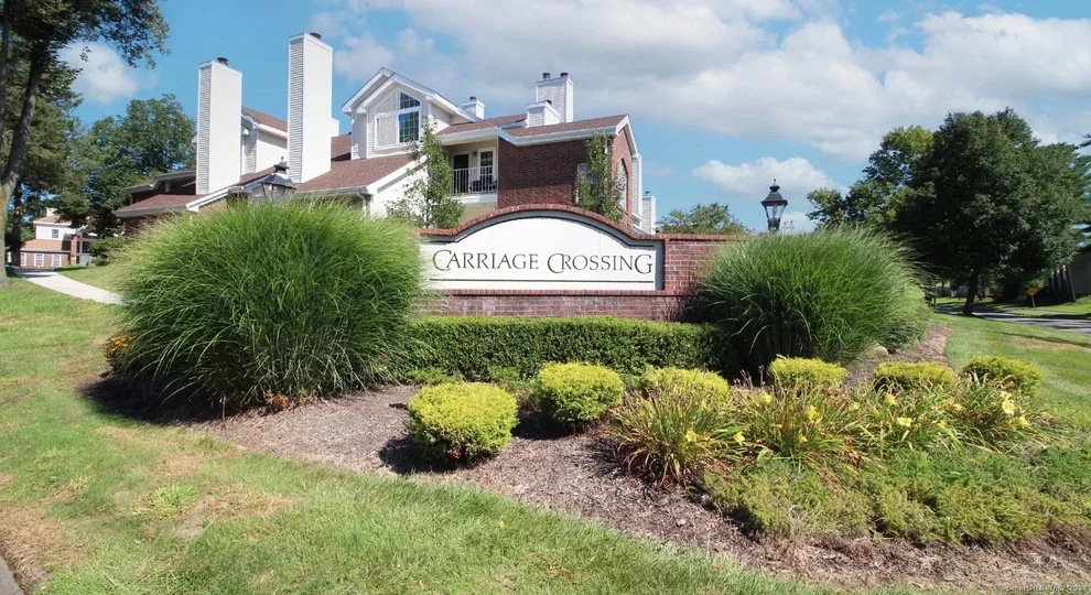 Unit for sale at 106 Carriage Crossing Lane, Middletown, CT 06457