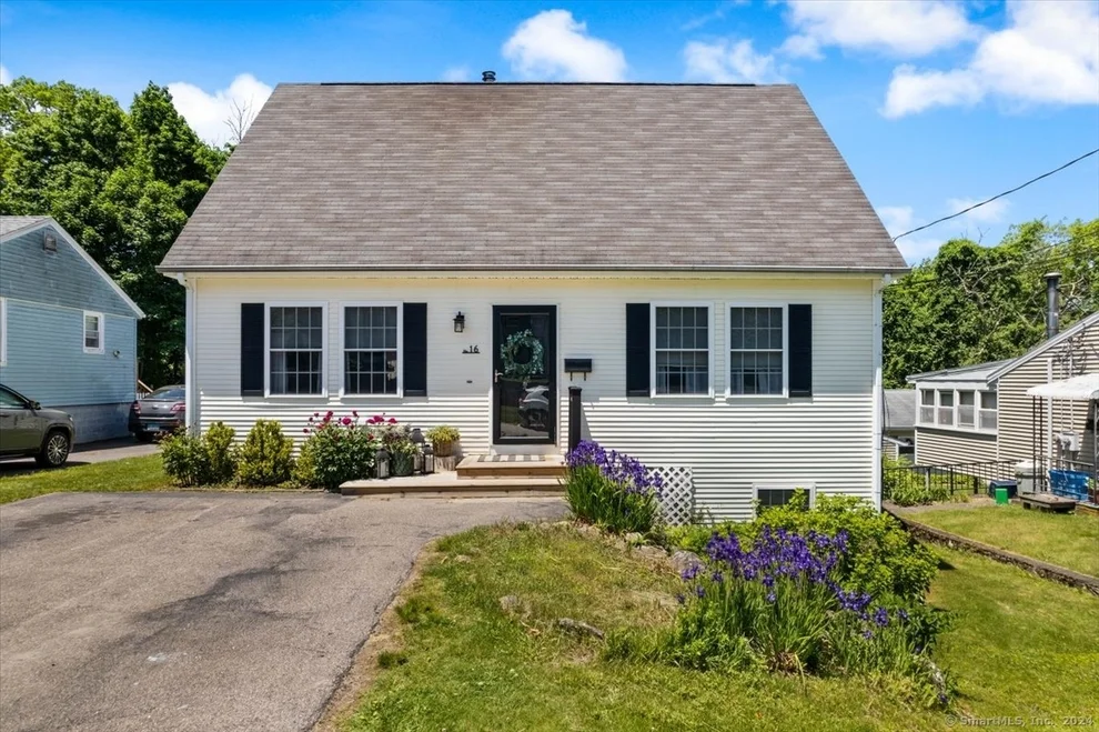 Unit for sale at 16 Thompson Street, Stonington, CT 06379