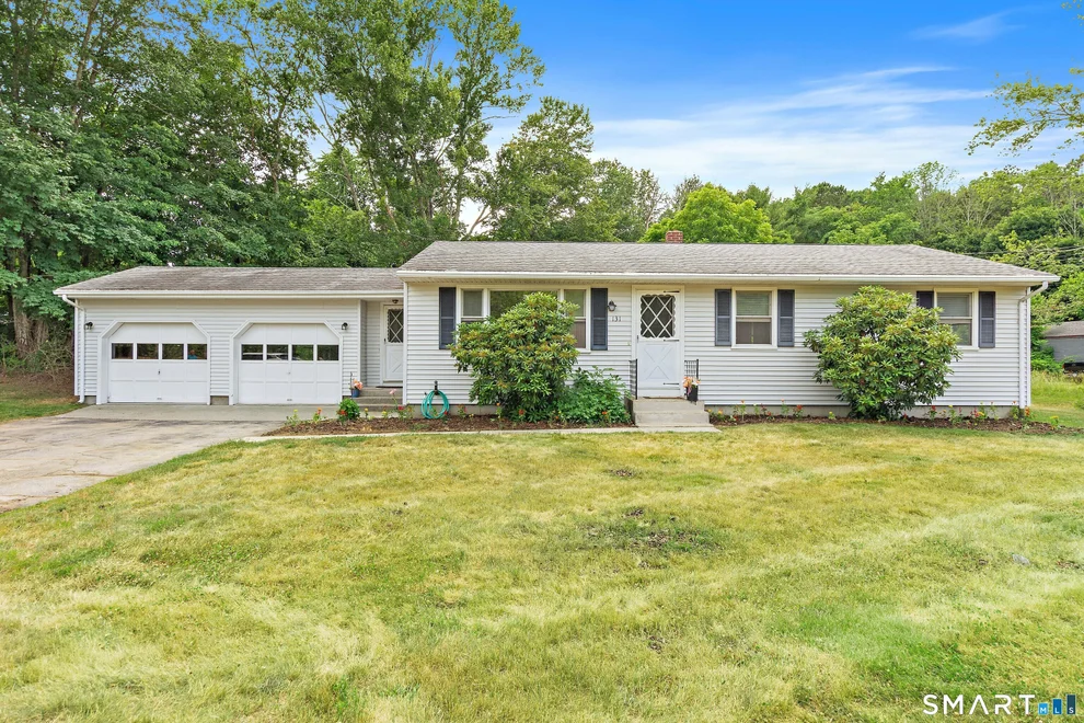 Unit for sale at 131 Canterbury Road, Plainfield, CT 06374