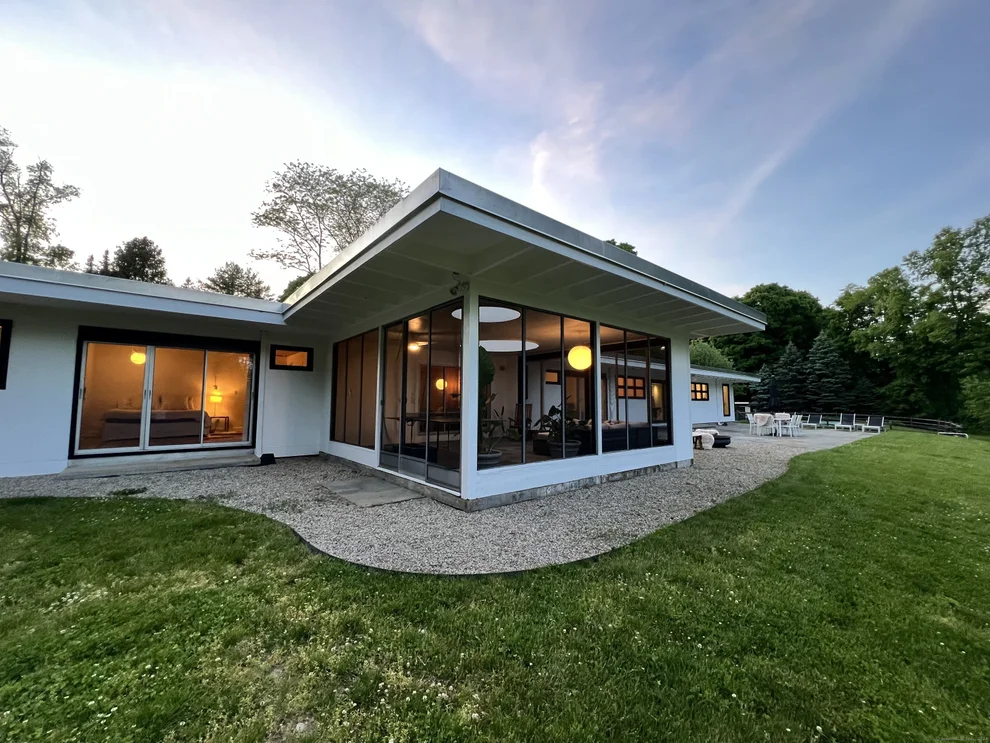 Unit for sale at 160 Catalpa Road, Wilton, CT 06897