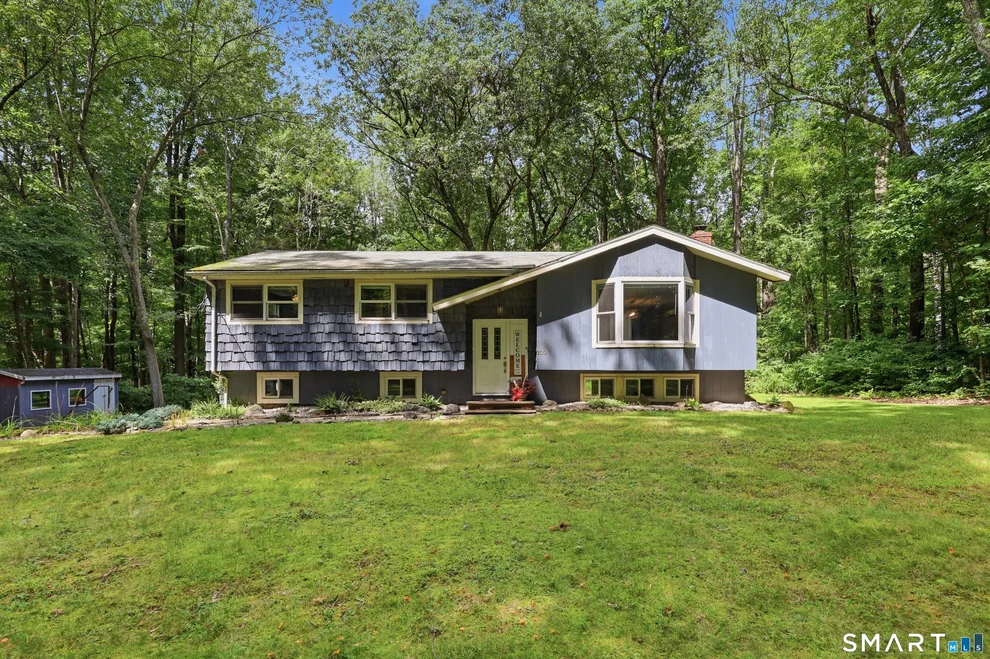 Unit for sale at 200 Hemlock Point Drive, Coventry, CT 06238