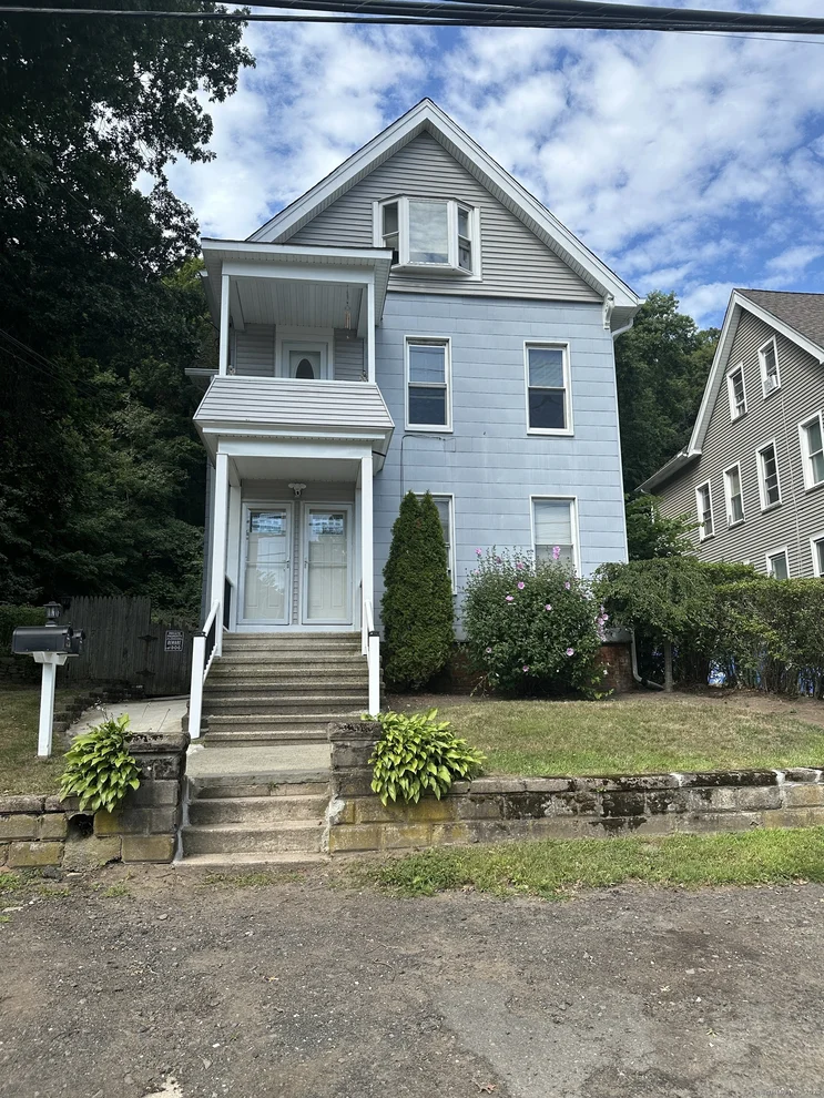 Unit for sale at 1656 State Street, Hamden, CT 06517