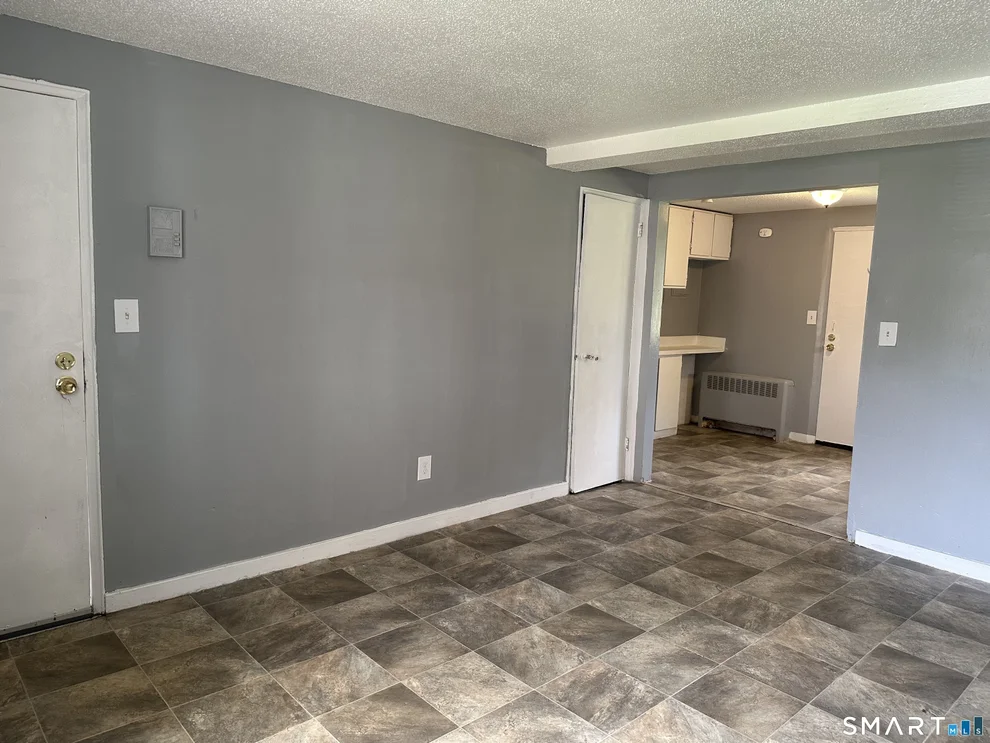 Unit for sale at 928 Wethersfield Avenue, Hartford, CT 06114