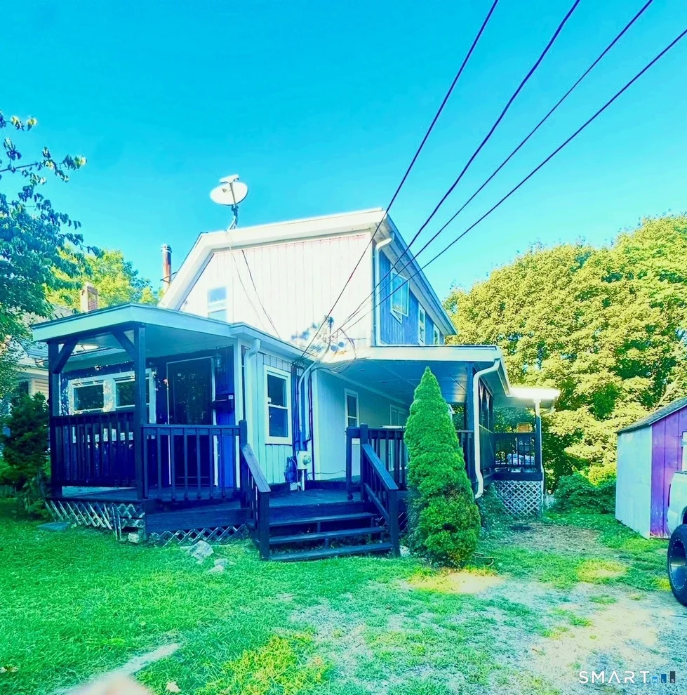 Unit for sale at 51 Cliff Street, Norwich, CT 06360
