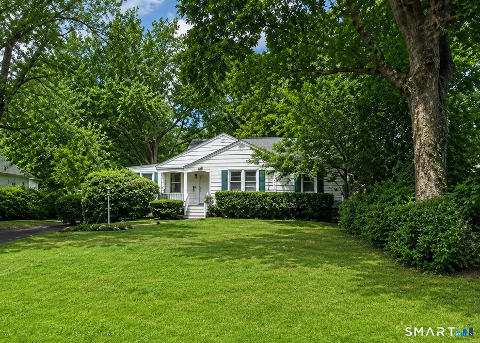 Unit for sale at 393 Meriden Road, Cheshire, CT 06410