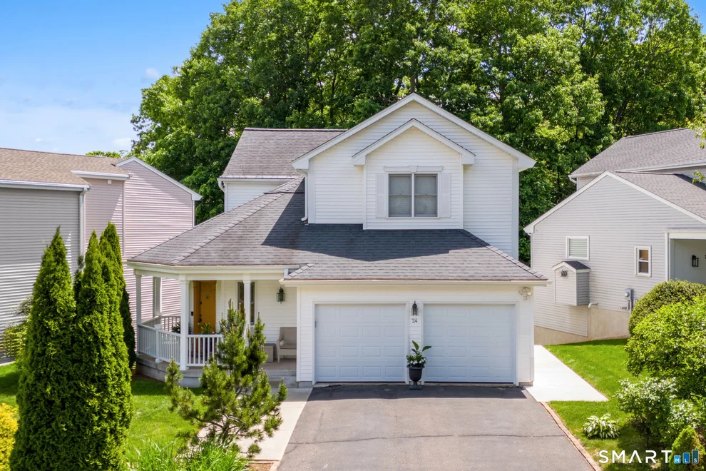 Unit for sale at 24 Pepper Bush Lane, Newington, CT 06111