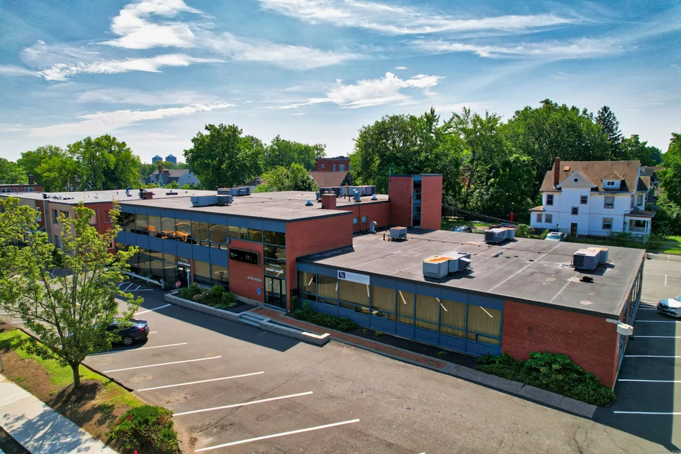Unit for sale at 631 Farmington Avenue, Hartford, CT 06105
