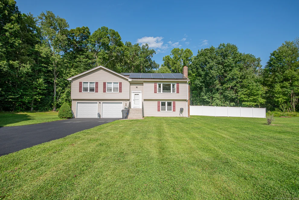 Unit for sale at 968 Suffield Street, Suffield, CT 06078