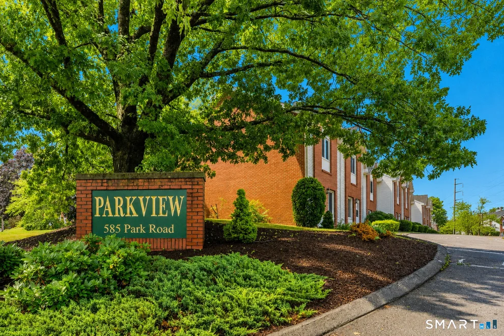 Unit for sale at 585 Park Road, Waterbury, CT 06708