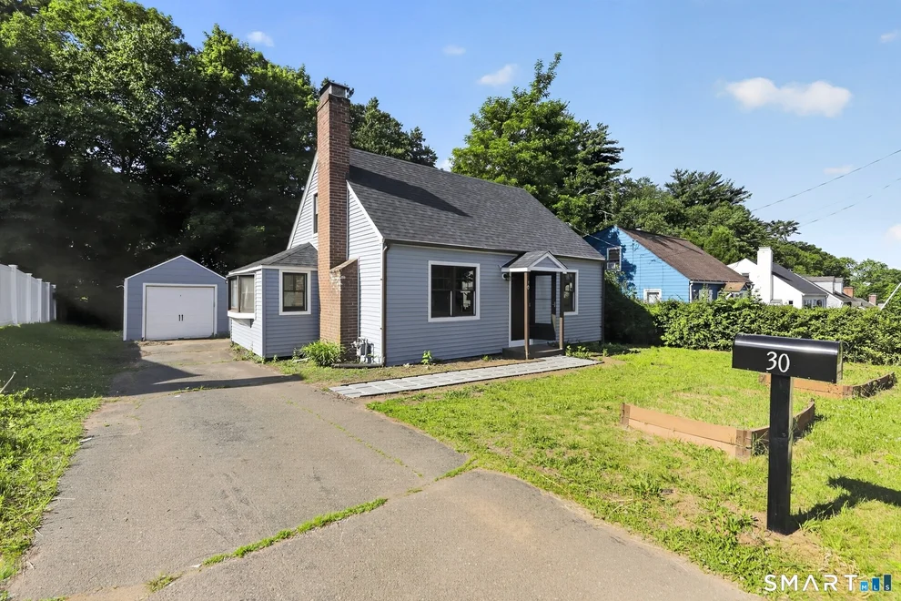 Unit for sale at 30 Jarvis Road, Manchester, CT 06040