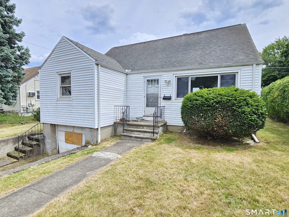 Unit for sale at 221 Truman Street, Bridgeport, CT 06606