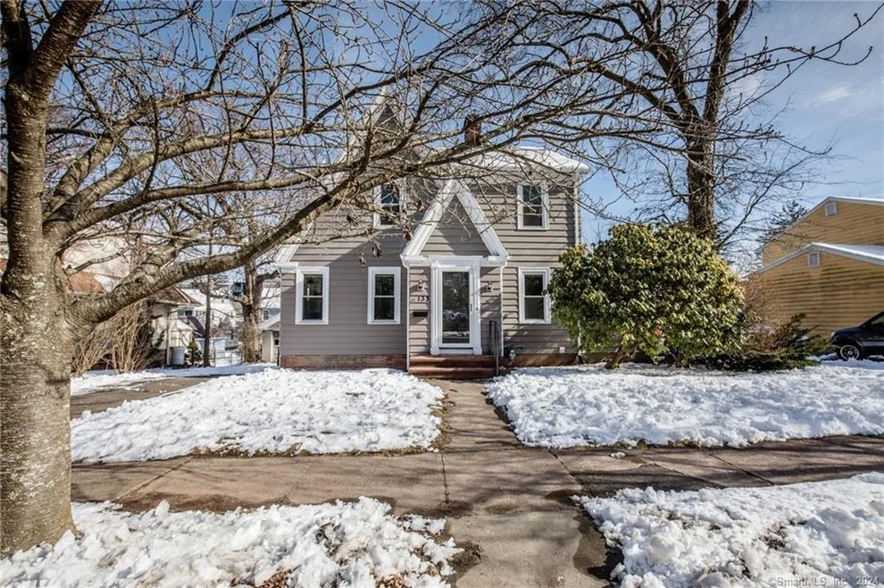 Unit for sale at 133 Vista Terrace, New Haven, CT 06515