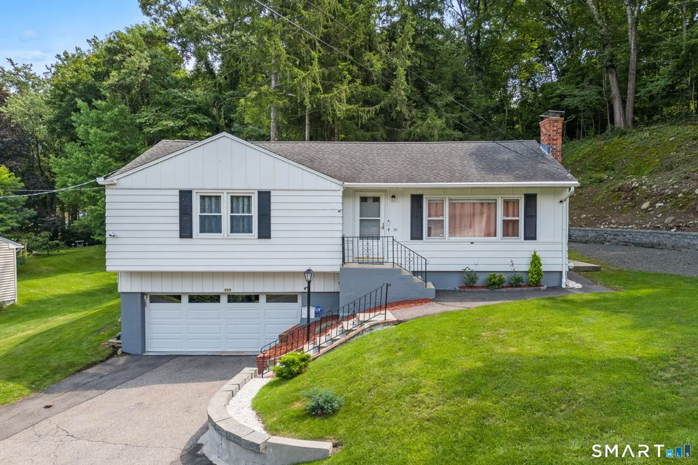 Unit for sale at 111 Juniper Ridge Drive, Waterbury, CT 06708