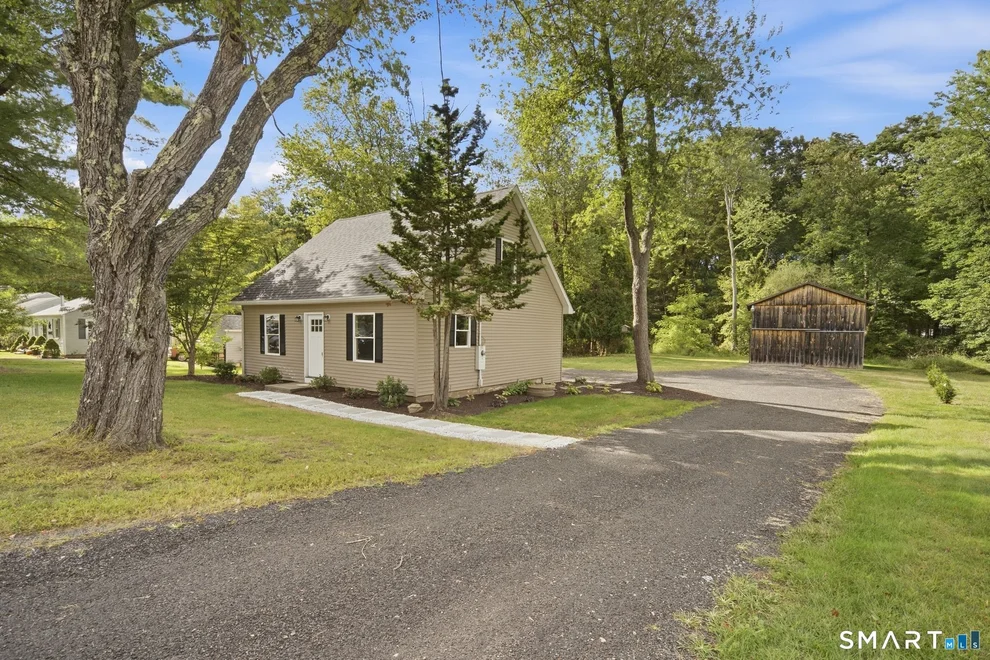 Unit for sale at 124 Wells Road, East Windsor, CT 06088