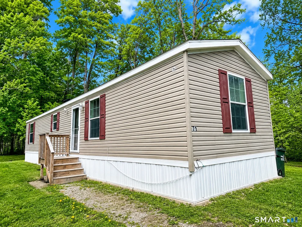 Unit for sale at 525 Main Street, Branford, CT 06405