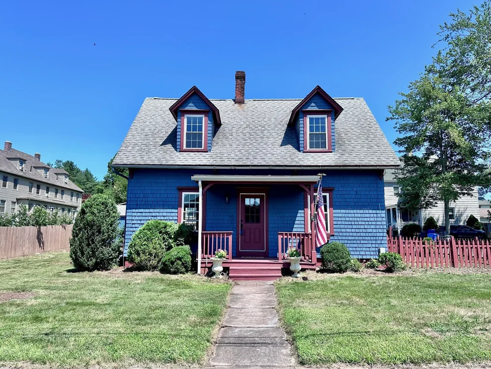Unit for sale at 75 Pleasant Street, Manchester, CT 06040