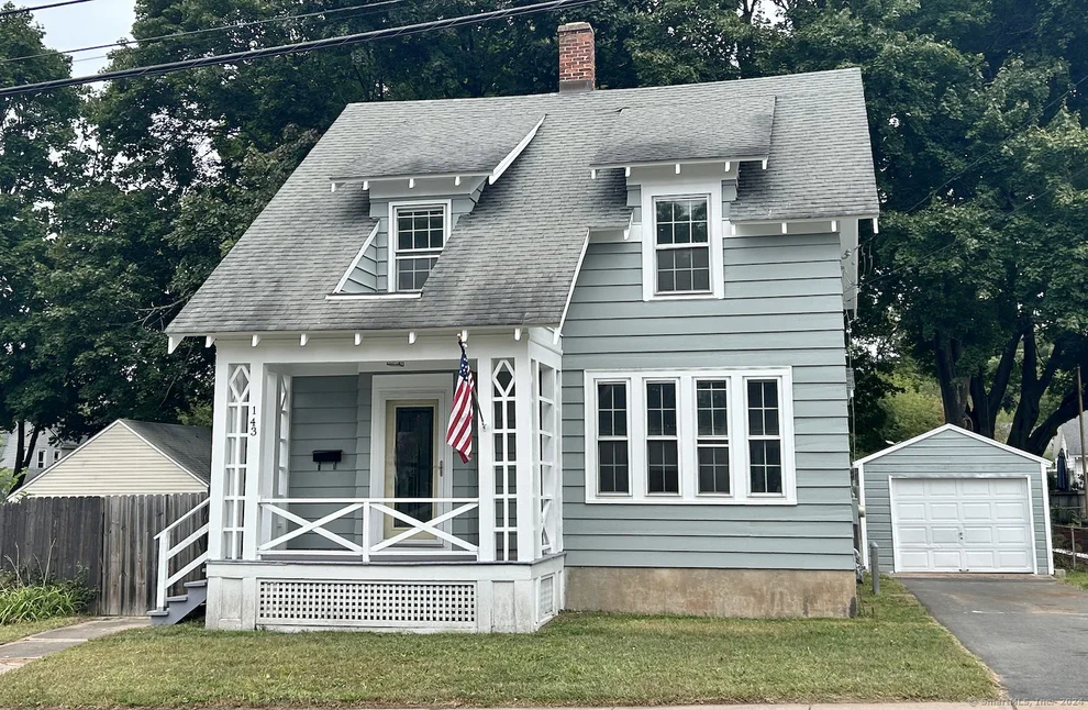 Unit for sale at 143 Cooper Hill Street, Manchester, CT 06040