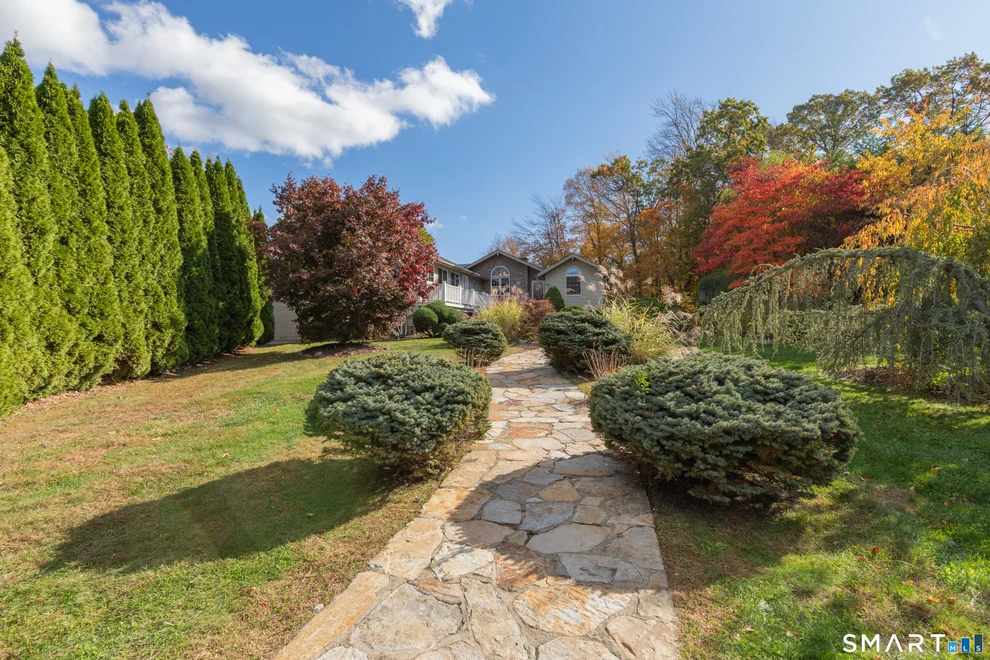 Unit for sale at 9 Cheryl Lane, Prospect, CT 06712