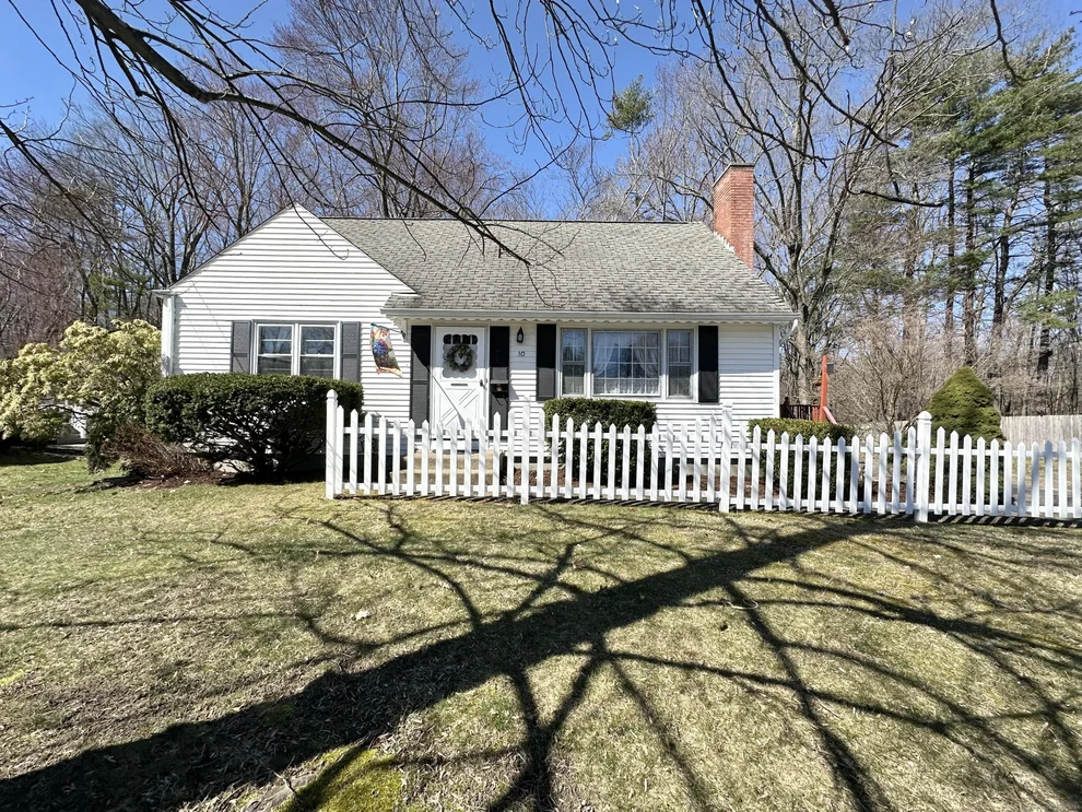 Unit for sale at 10 Vernon Road, Enfield, CT 06082