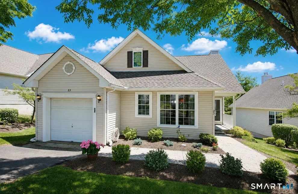 Unit for sale at 25 Hamden Hills Drive, Hamden, CT 06518