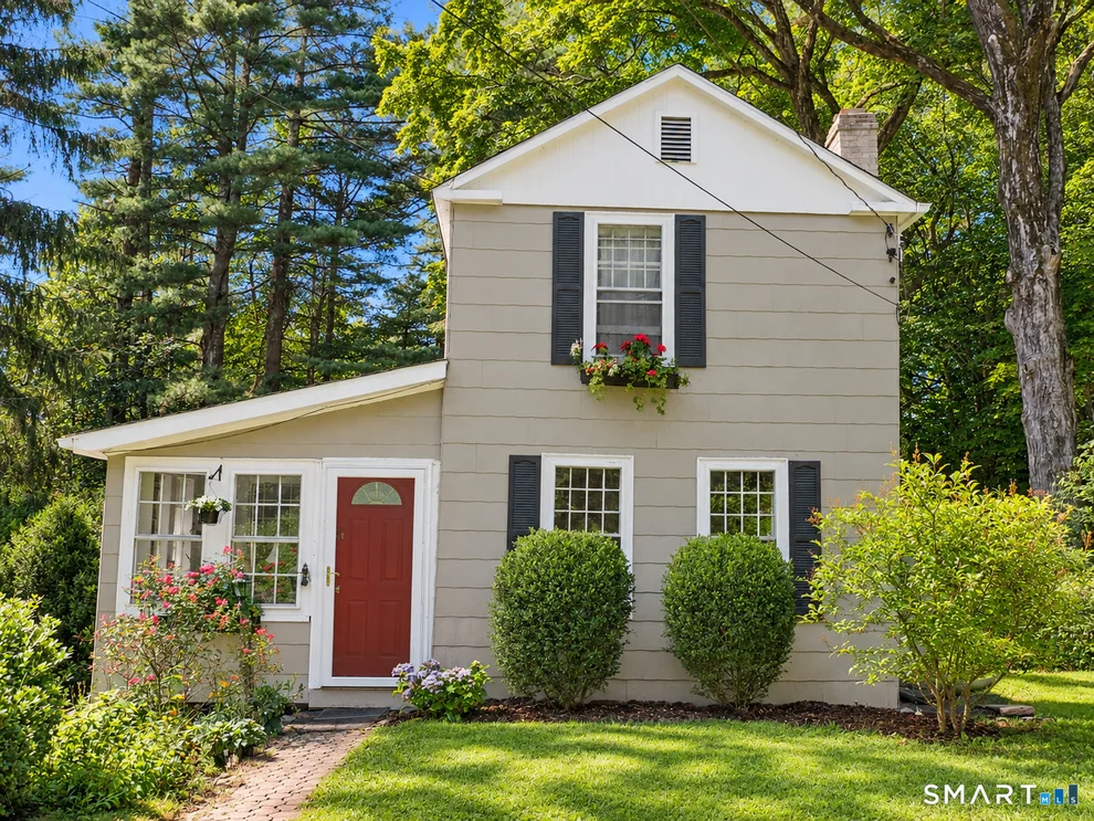 Unit for sale at 25 Munger Lane, Bethlehem, CT 06751