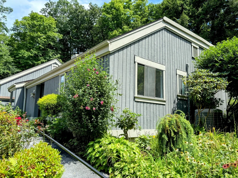 Unit for sale at 337 Heritage Village, Southbury, CT 06488