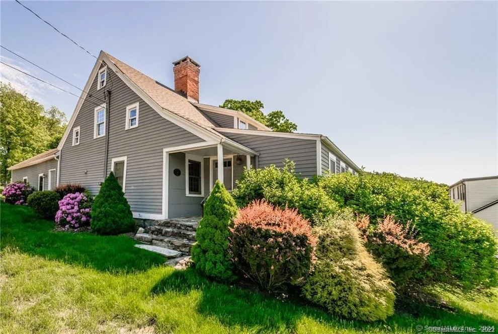 Unit for sale at 59-61 Hill Road, Canton, CT 06019