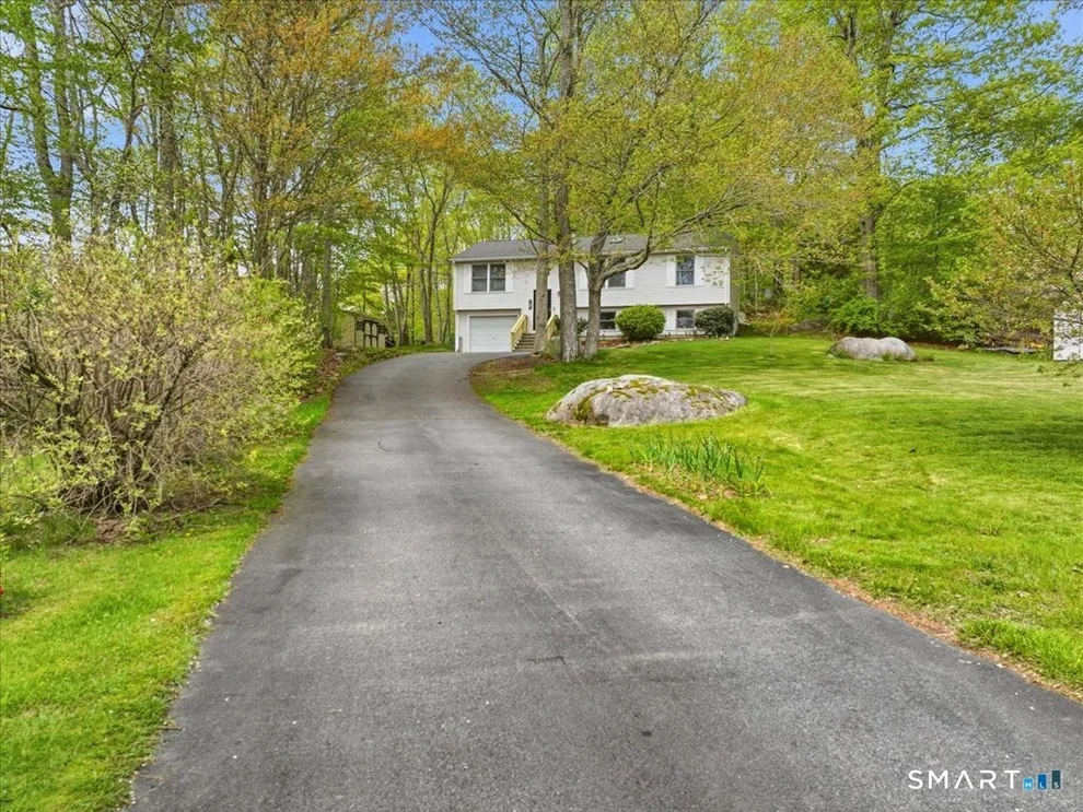 Unit for sale at 161 Deerfield Ridge Drive, Groton, CT 06355