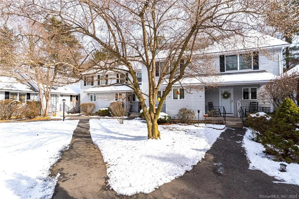 Unit for sale at 35 Oldefield Farms, Enfield, CT 06082
