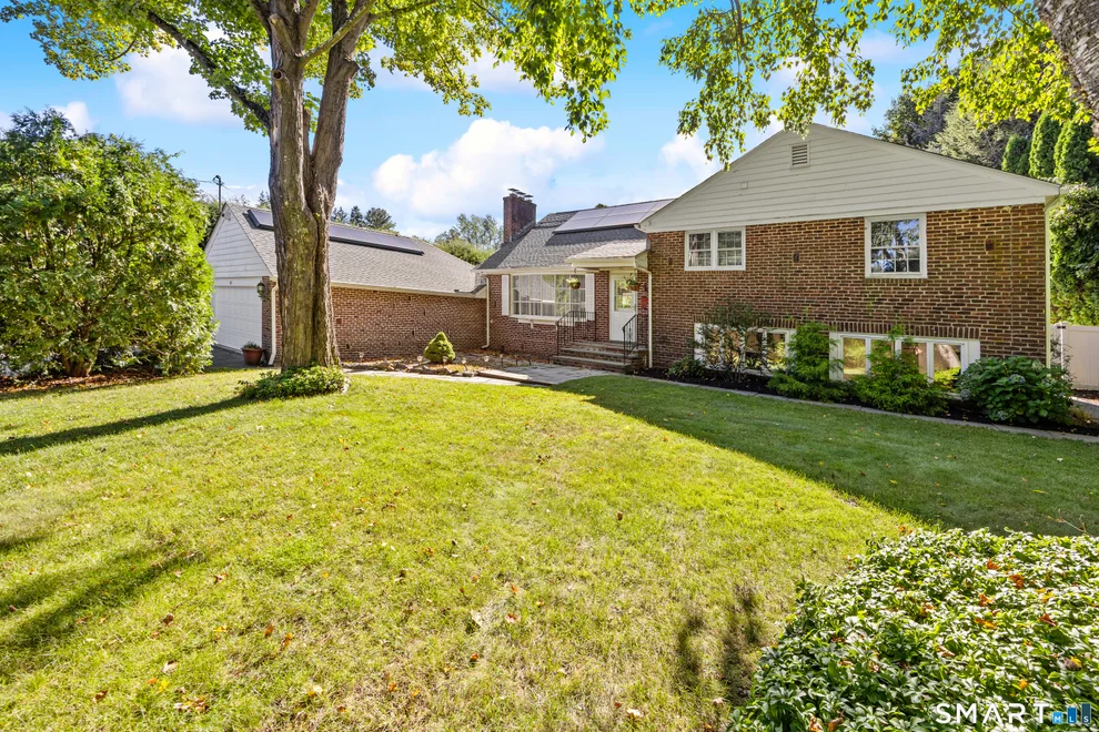 Unit for sale at 105 Guernseytown Road, Watertown, CT 06795