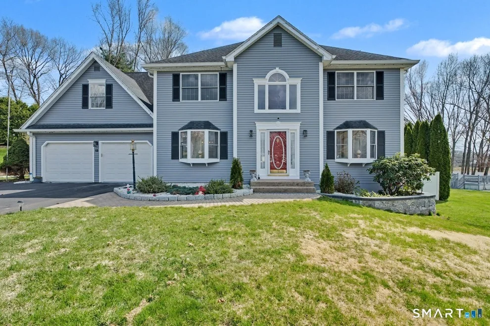 Unit for sale at 13 Fitzmaurice Circle, Windsor, CT 06095