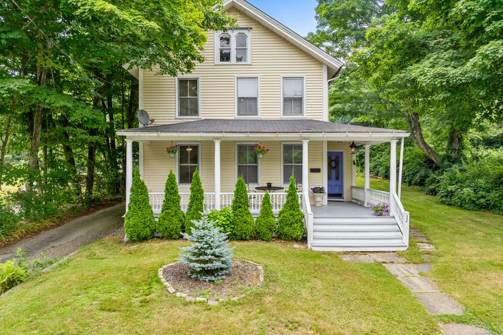 Unit for sale at 32 Winter Avenue, Deep River, CT 06417