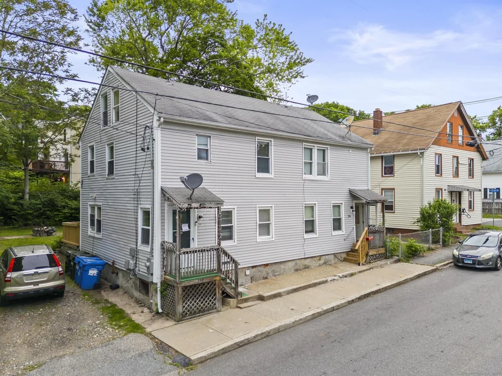 Unit for sale at 252 Prospect Street, Norwich, CT 06360