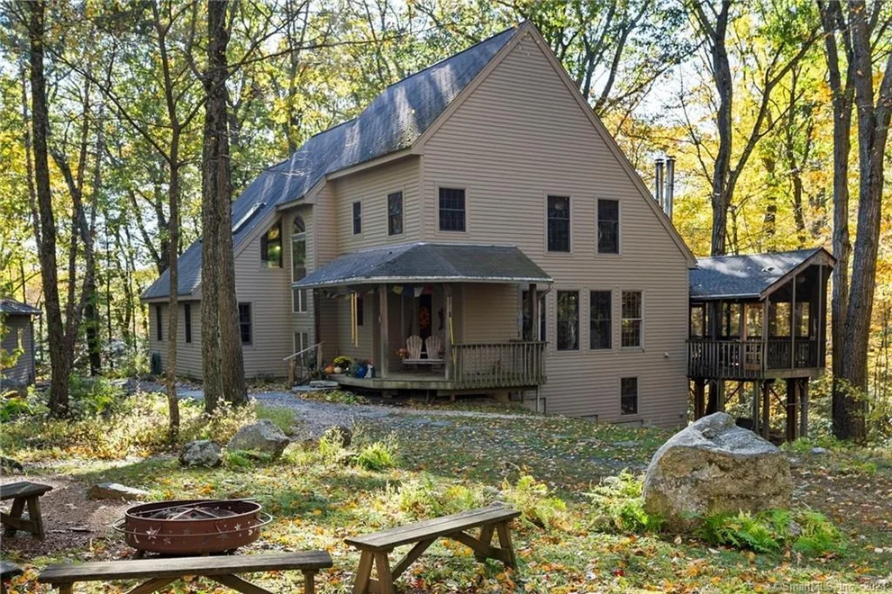 Unit for sale at 8 Stonemeadow Lane, Canton, CT 06019