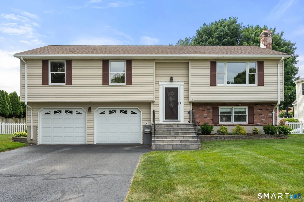 Unit for sale at 12 Meadow Lane, Enfield, CT 06082