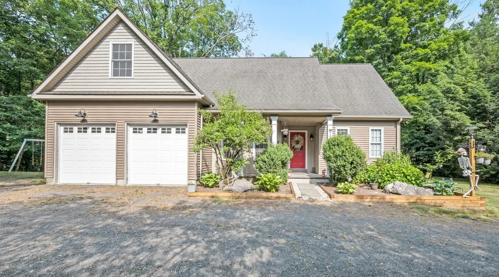 Unit for sale at 990 Washington Road, Woodbury, CT 06798