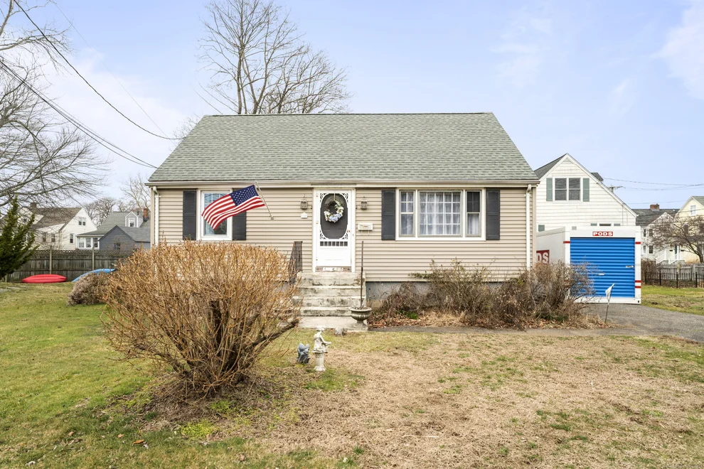 Unit for sale at 250 Gilman Street, Bridgeport, CT 06605
