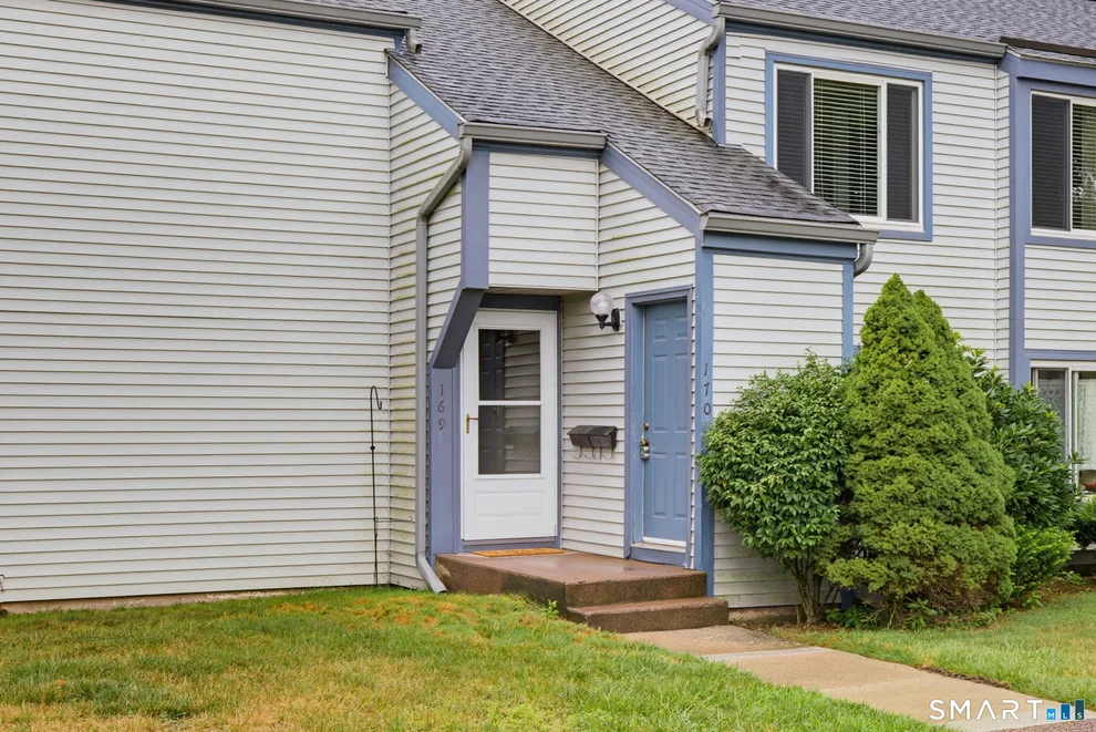 Unit for sale at 170 Candlewood Drive, South Windsor, CT 06074