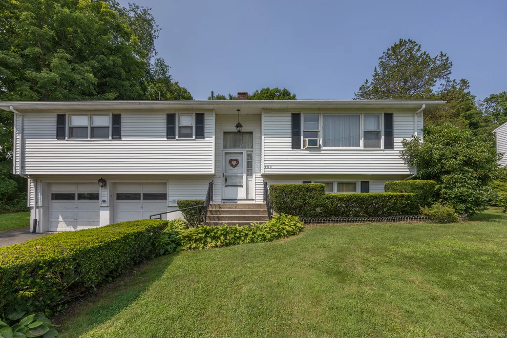 Unit for sale at 463 Chestnut Hill Avenue, Waterbury, CT 06704