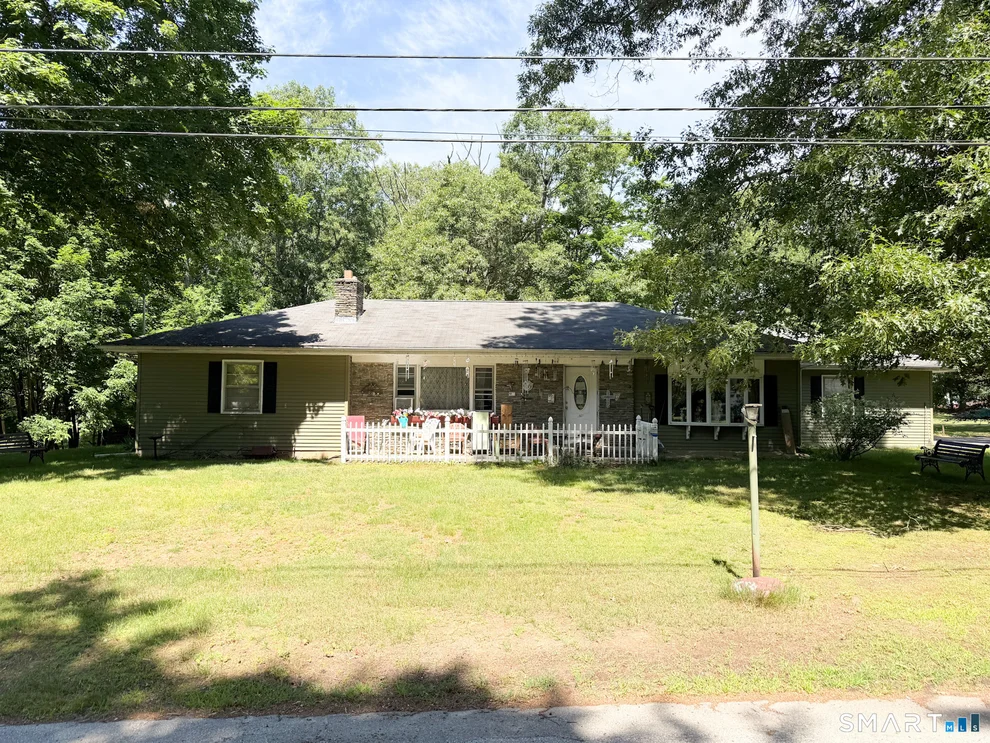 Unit for sale at 10 Stanley Drive, Plainfield, CT 06354