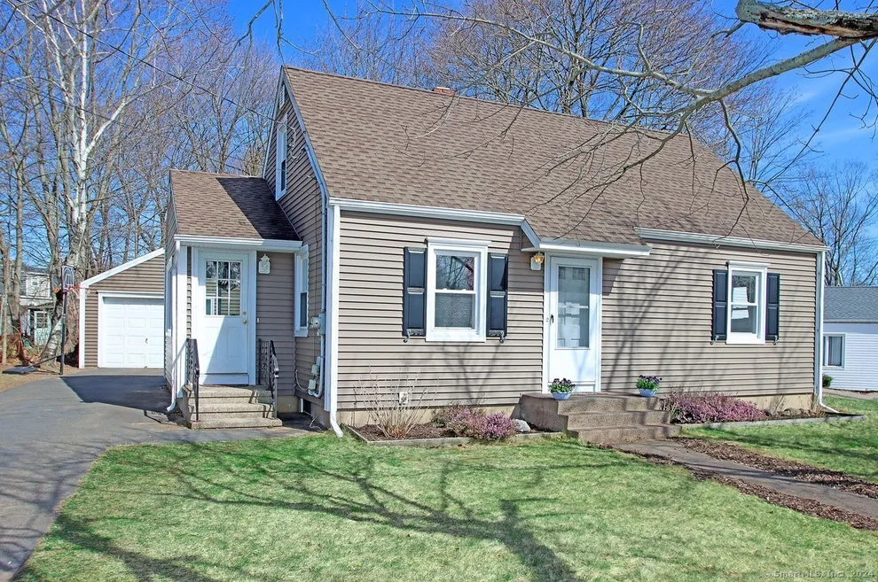 Unit for sale at 112 Pleasant Drive, Hamden, CT 06514