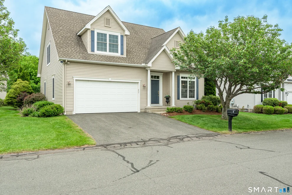 Unit for sale at 8 Greendale Drive, Suffield, CT 06078