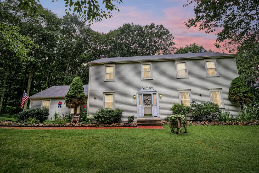 Unit for sale at 1023 Woodbury Road, Watertown, CT 06795