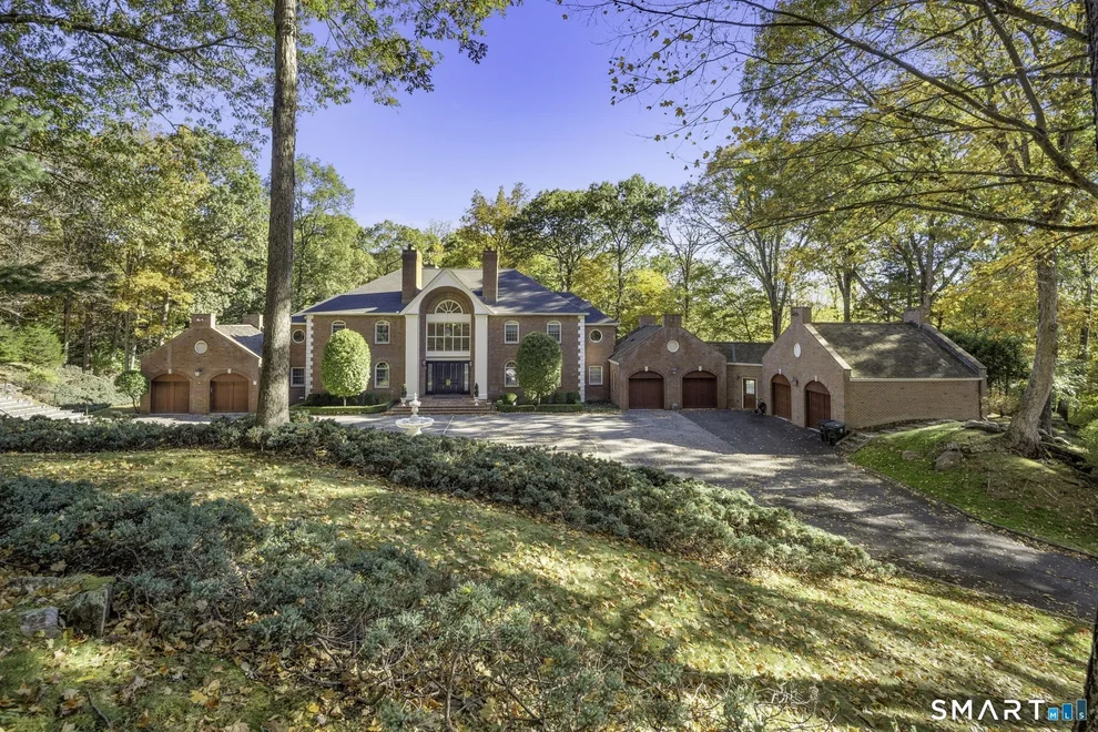 Unit for sale at 177 Long Close Road, Stamford, CT 06902
